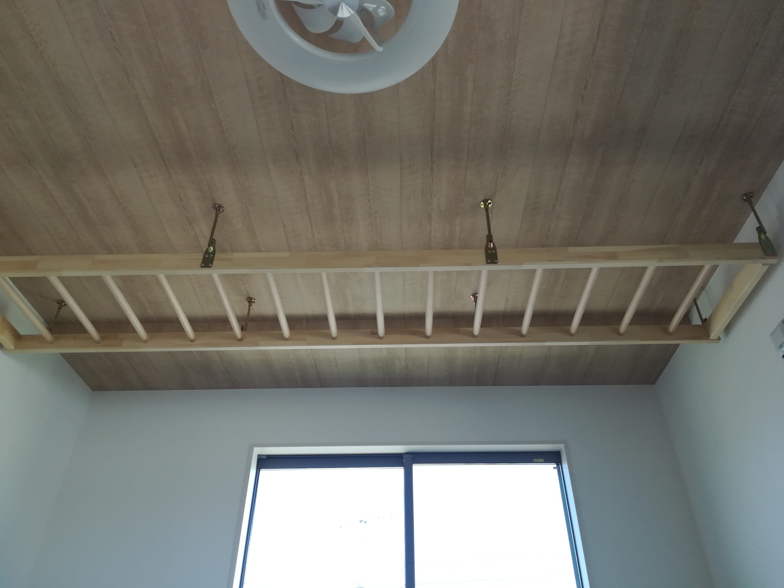 自宅の天井に木製の雲梯（うんてい）を設置したい。【小工事】 | ivyPark